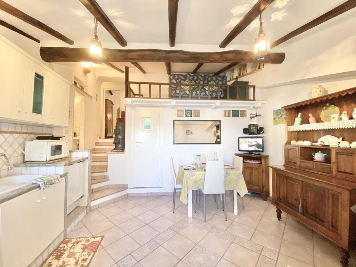 Holidaycasa Gio - In Centro Vista Mare 스펠론가 외부 사진