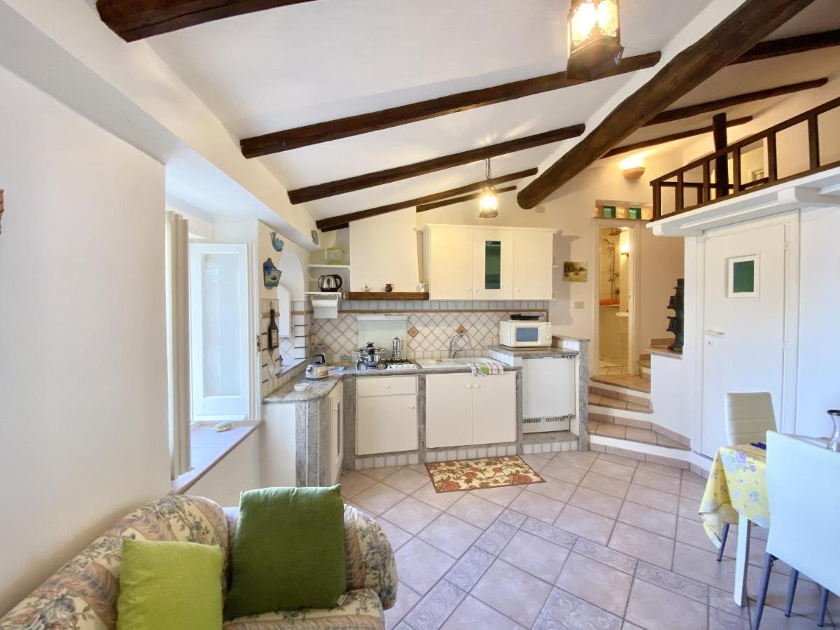 Holidaycasa Gio - In Centro Vista Mare 스펠론가 외부 사진